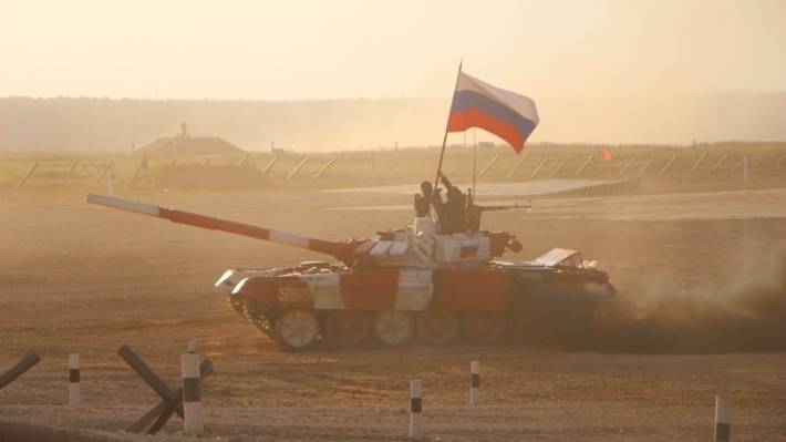 Российские военные побили рекорд 2017 года на «Танковом биатлоне»