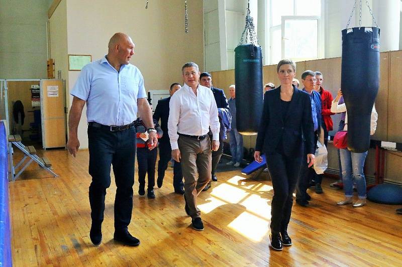Радий Хабиров рассказал об открытии в Уфе школы бокса Николая Валуева