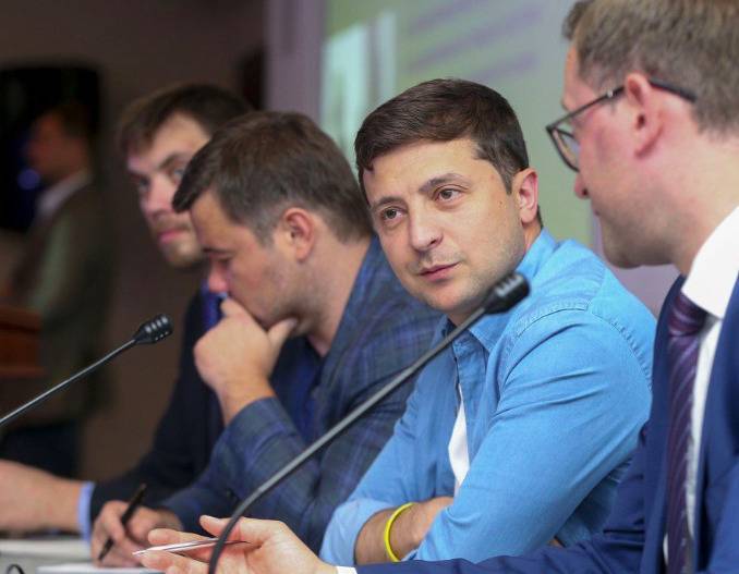 Скубченко: увольнение Богдана – попытка ослабить Зеленского, а не изолировать его от Коломойского