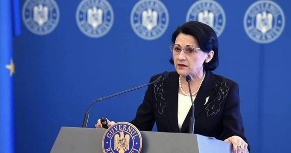 В Румынии уволили министра образования за циничные слова об убитой девочке.