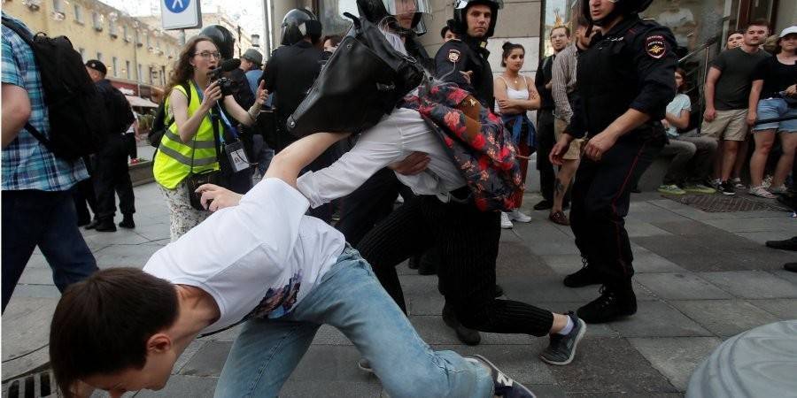 На акции протеста в Москве задержаны около 100 человек