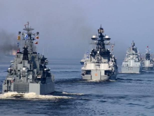 На параде мы увидели смертоносный флот России – американские СМИ