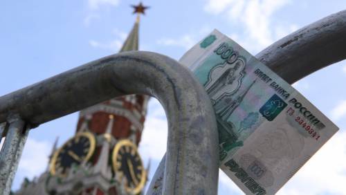 Россия добилась стабильности в макроэкономике за счёт благополучия своих граждан