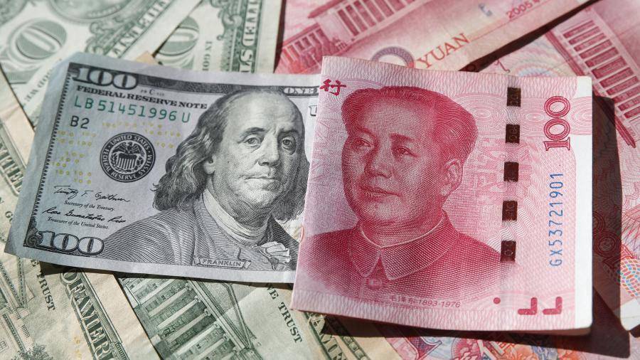 Курс юаня опустился до минимума на фоне санкций США