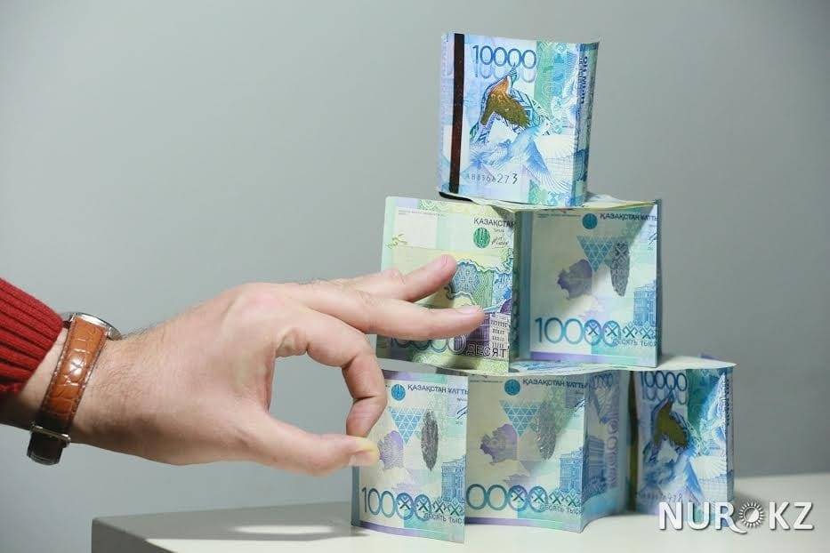 Курс доллара на казахстанской бирже побил новый рекорд