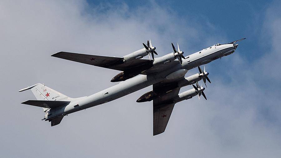 Противолодочные самолеты Ту-142 провели разведку пожароопасных районов