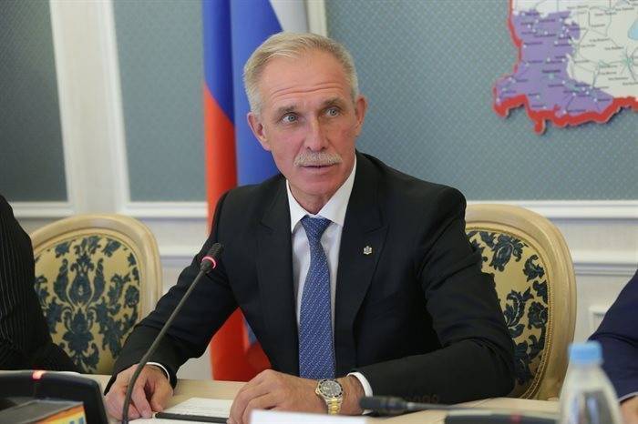Сергей Морозов объединил посты губернатора и председателя правительства