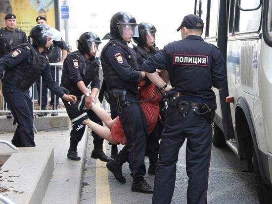 Арестован еще один фигурант дела о «массовых беспорядках» Владислав Барабанов