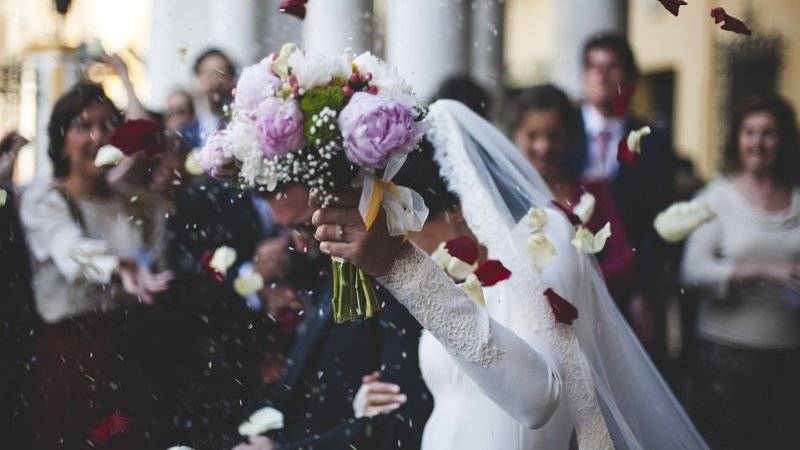Летние месяцы стали самыми популярными для заключения брака в 2018 году
