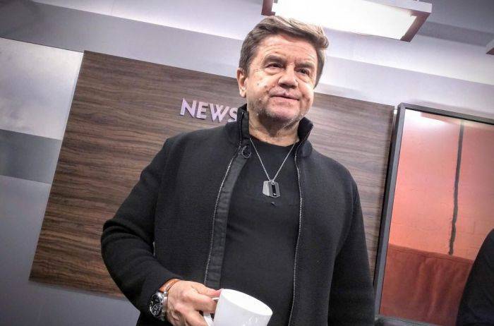 Украинский политолог признался, что ездит на российские ток-шоу ради популярности