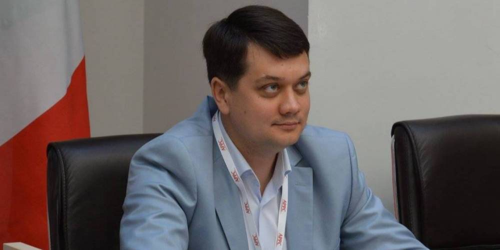 Глава «Слуги народа» предлагает свои идеи для завершения конфликта на Донбассе