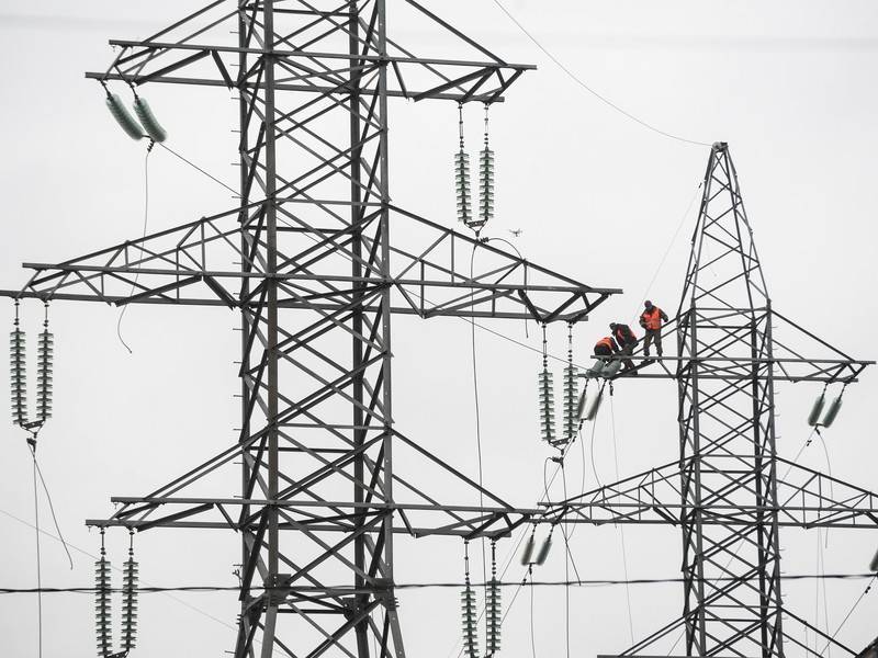 Сильный ветер оборвал провода электросетей в Одессе