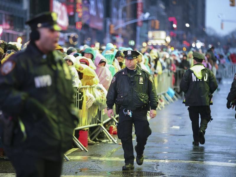Число полицейских возросло на улицах Нью-Йорка после двух массовых убийств