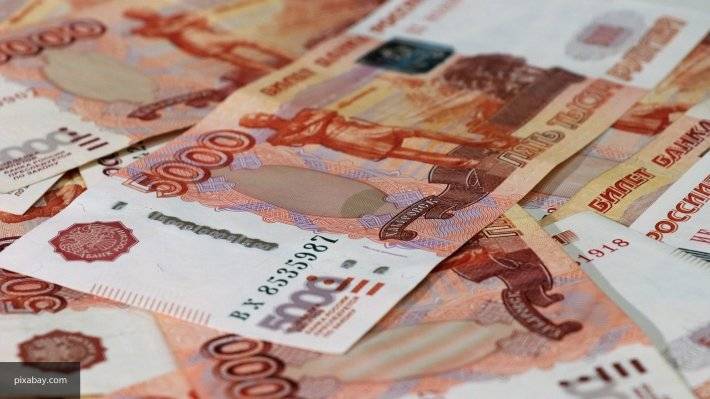 Зарплаты более 75 тысяч рублей в месяц получают в добывающей отрасли
