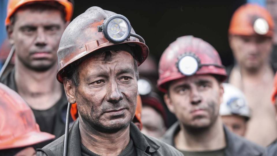 Киев задолжал шахтерам Донбасса $40 млн: горняки вышли на акцию протеста