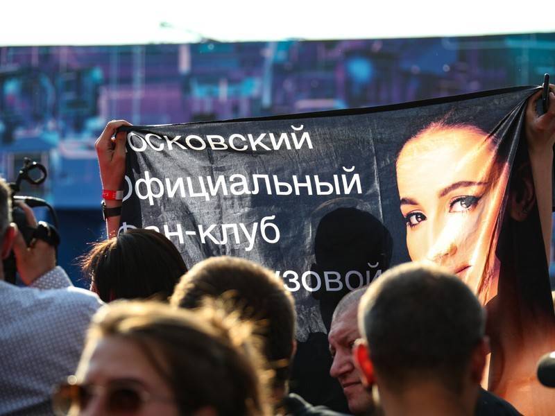 Джей Ло - Бузова назвала Дженнифер Лопес ведьмой - news.ru - Москва