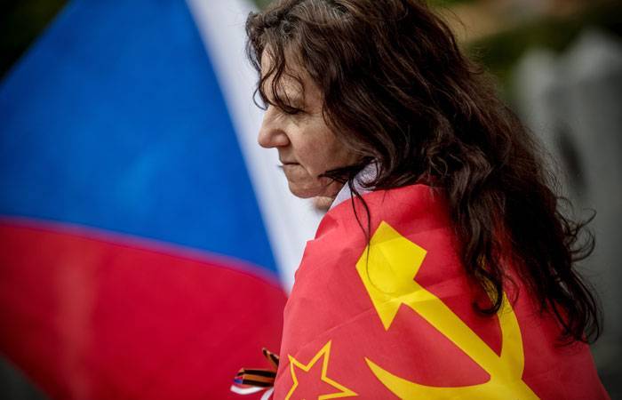 Россияне относятся к советской власти лучше, чем к нынешнему руководству