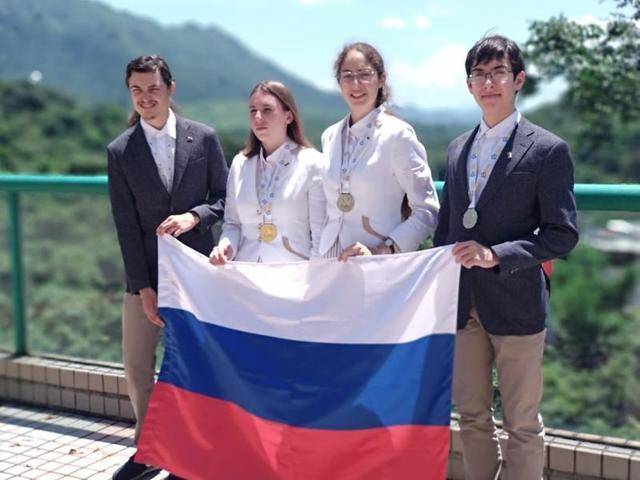Столичные школьники завоевали две медали на Международной географической олимпиаде