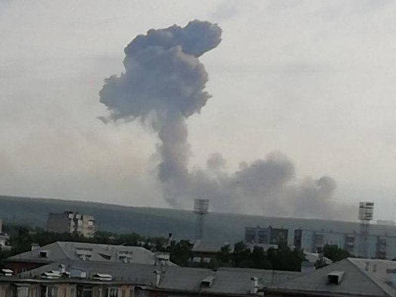Движение поездов ограничено из-за взрывов боеприпасов в Красноярском крае