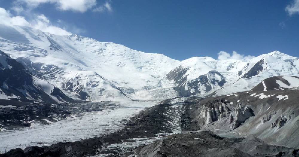 В Киргизии нашли тело погибшего российского альпиниста.