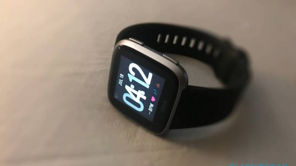 Fitbit выпустит новую версию часов Versa