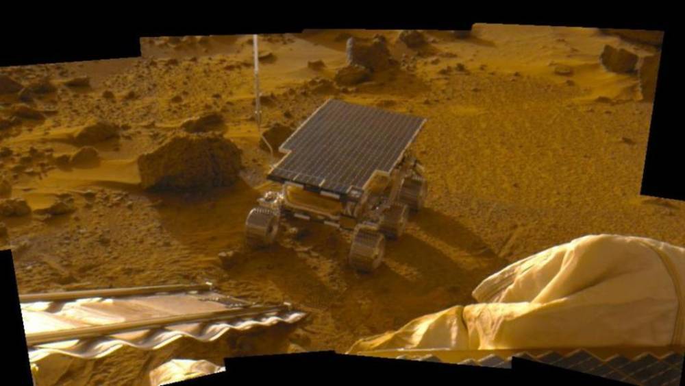 Тайны красной планеты: На Марсе бушевали "кровавые" цунами, оставившие странные следы