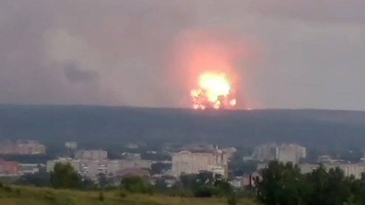 Взрыв на военном складе под Ачинском попал на видео