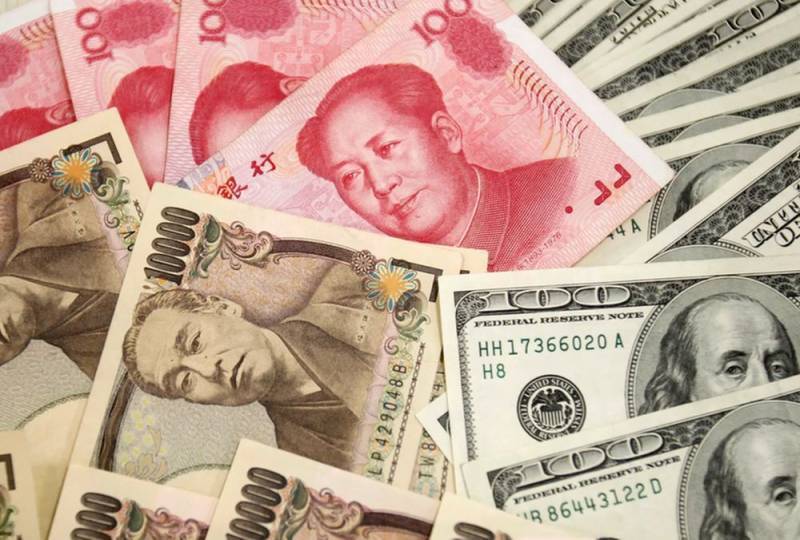 Китай начал валютную войну против США