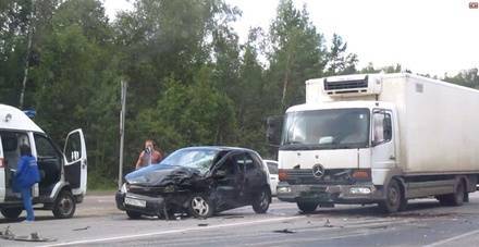 Водитель погиб после столкновения двух иномарок на&nbsp;встречке в&nbsp;Кстовском районе