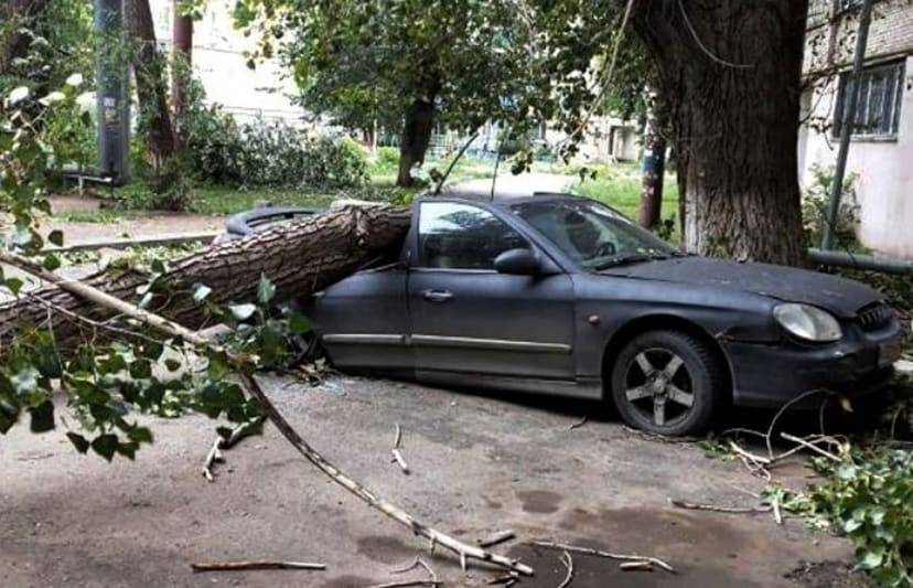 Во время урагана в ЗКО пострадали 5 человек (фото)