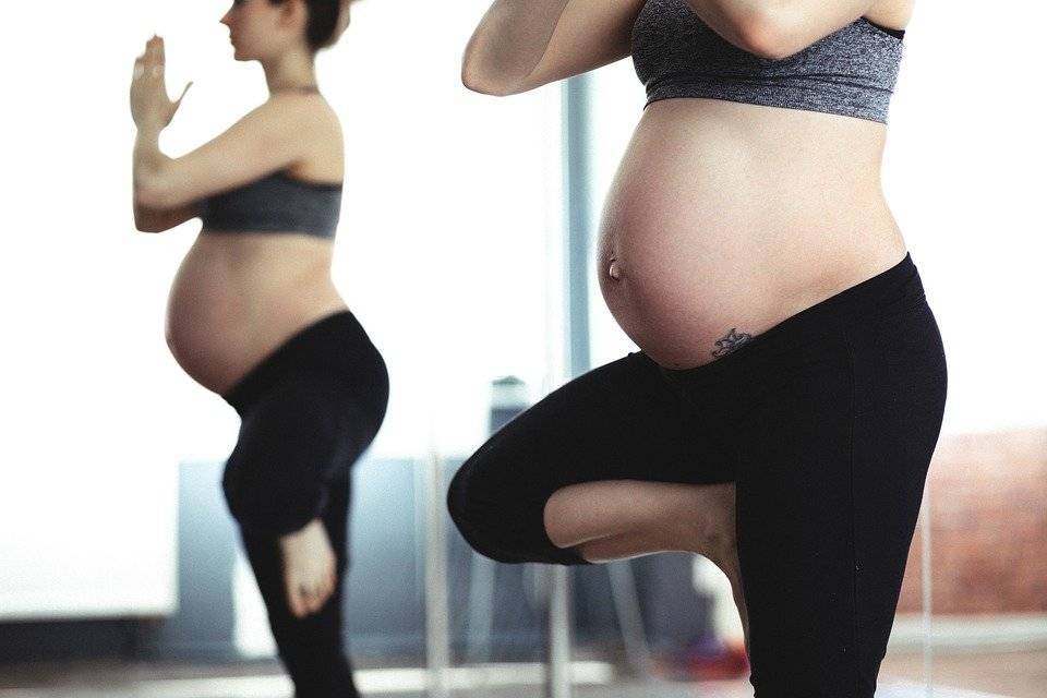 Врач назвала способ избежать появления лишнего веса после родов
