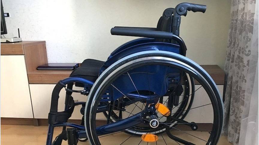 Кировская пенсионерка хотела продать инвалидное кресло, но сама лишилась денег