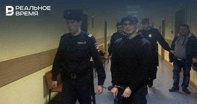 Суд продлил арест аспиранту МГУ Азату Мифтахову