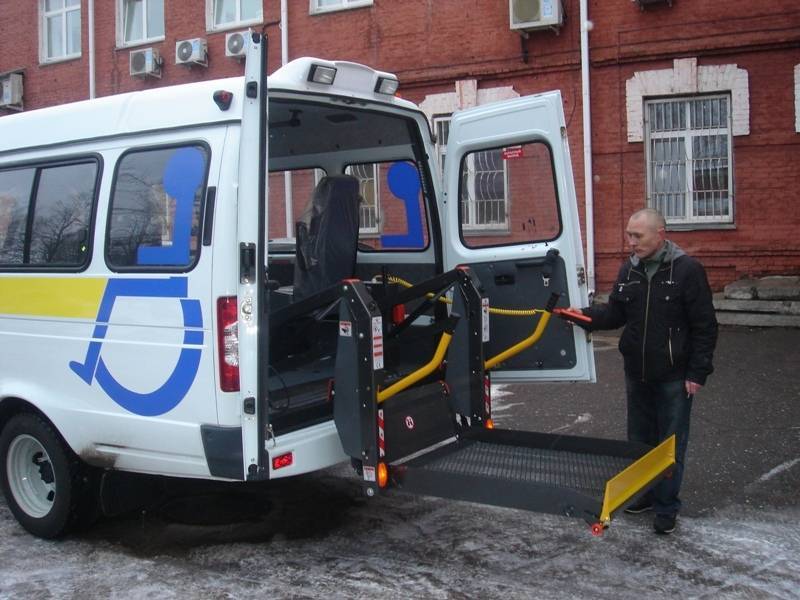 Пожилых сельчан Глазовского района до больниц будет доставлять комфортабельный автомобиль