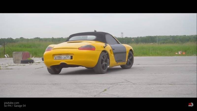 Российские блоггеры создали клон Porsche Boxster на базе Lada