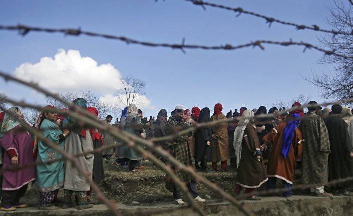 Daily Sabah: Индия намерена лишить Кашмир особого статуса