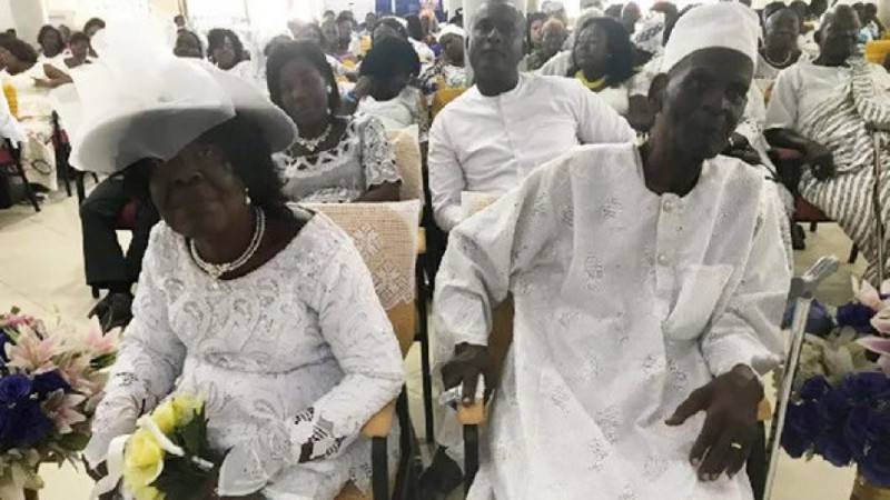 96-летний житель Ганы женился на своей 93-летней подруге
