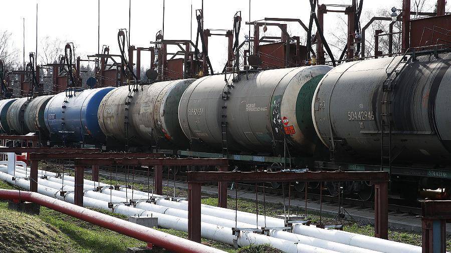 На Украине заявили о неполном запрете импорта нефтепродуктов из РФ