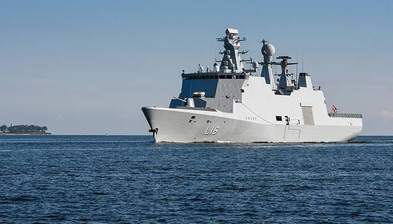 Россия прогнала натовские корабли из Черного моря