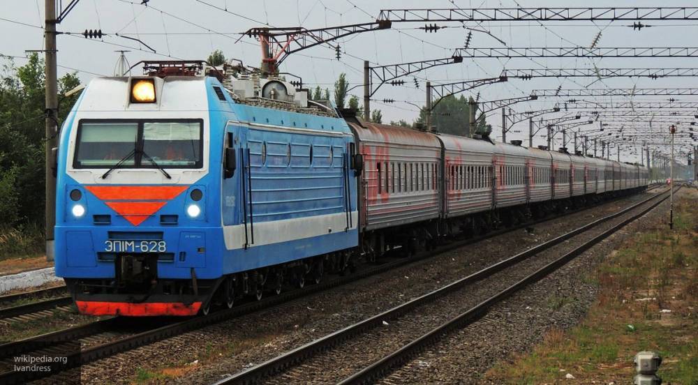 Пассажирка спасла нетрезвого мужчину от наезда поезда в Павловском Посаде