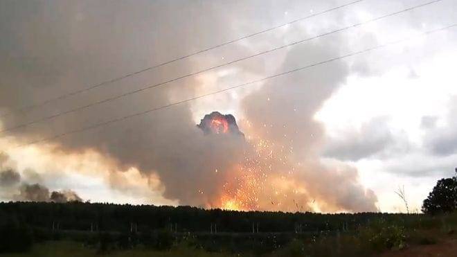 Взрывы на складе боеприпасов под Ачинском: пожар потушен, один человек погиб