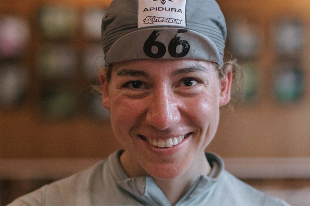 Женщина впервые выиграла Трансконтинентальную велогонку длиной в 4000 км