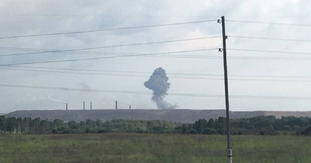 Замминистра обороны РФ: Детонация пороховых зарядов в Ачинске прекратилась.