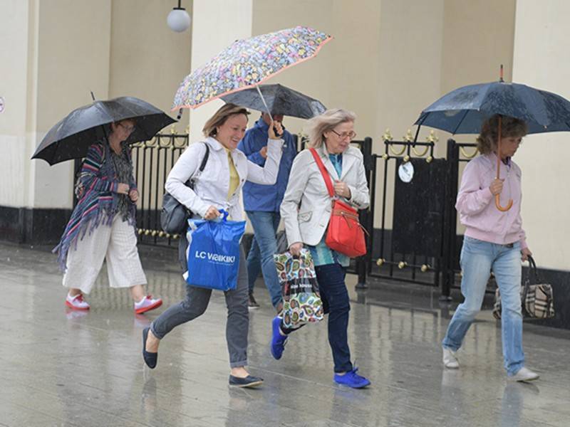 Москвичей предупредили о нестабильной погоде и ливнях