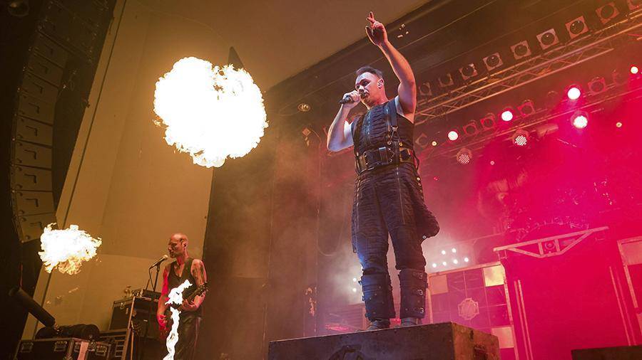 На концерте Rammstein в Риге произошел пожар