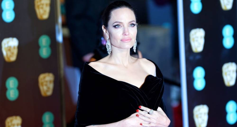 Анджелина Джоли призвала увеличить число "злых женщин"