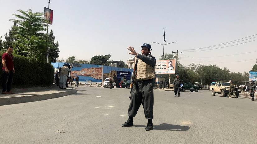 «Талибан»* взял на себя ответственность за взрыв в Кабуле: пострадали 95 человек