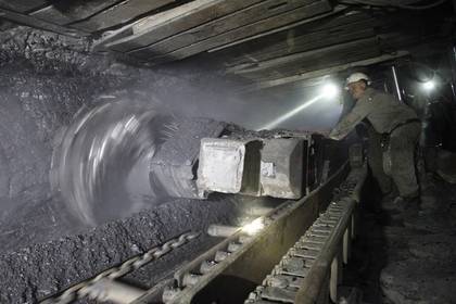 Россия обвалила поставки угля на Украину