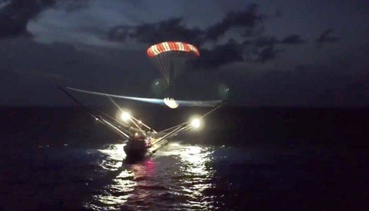 Илон Маск опубликовал видео парашютной посадки части Falcon 9