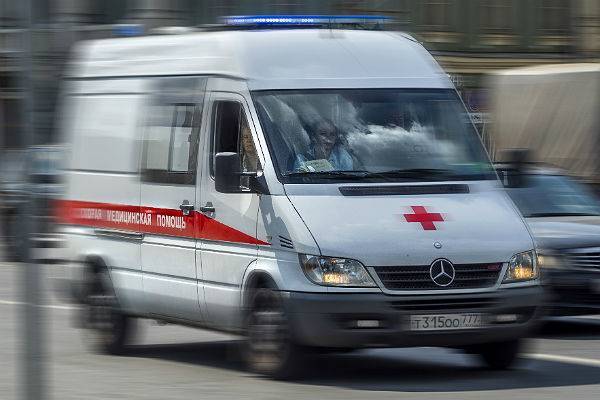 Автобус задавил насмерть двух человек на остановке в Подмосковье